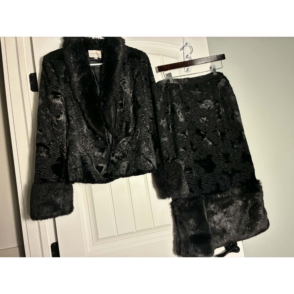 Lily & Taylor Ladies Size 10 Luxury 2 Piece Suit(Skirt) Black Faux Fur trim